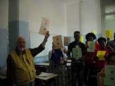 IVREA - L'Anpi regala la Costituzione in arabo, francese, inglese e russo