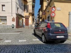 CUORGNE' - Casa pericolante nel centro storico, chiude via Arduino