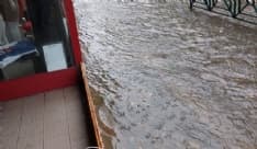 RIVAROLO - Rubano le paratie anti-allagamento durante il temporale e i negozi finiscono sott'acqua