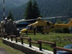 CERESOLE REALE - Alpinista precipita a 3000 metri: salvato dal soccorso alpino e ricoverato a Ciriè