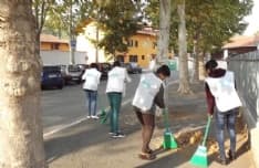 VOLPIANO - Profughi al lavoro per rendere più pulito il centro