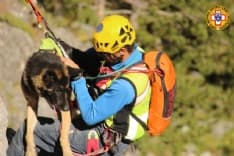 CANI DA SOCCORSO - A Bardonecchia brevetto per Ghea del Soccorso Alpino Canavesano - FOTO