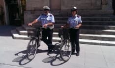 IVREA - Tenta di gettarsi nella Dora: i vigili lo salvano