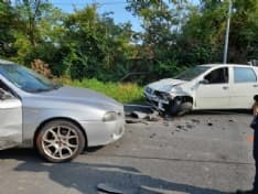 RIVAROLO-BOSCONERO - Scontro violento tra due vetture sulla provinciale: feriti in ospedale - FOTO