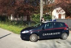 STRAMBINO - Minaccia di morte i titolari del bar per farsi dare da bere: arrestato dai carabinieri