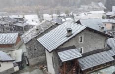 CANAVESE - Weekend con l'ombrello, a Piamprato Soana è arrivata la prima neve - FOTO