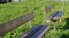 RIVAROLO-FELETTO - Insulti contro la preside delle scuole sui muri e sulle panchine