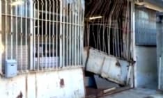 CUORGNE' - Sfondano il portone del capannone e rubano sigarette per migliaia di euro