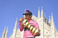 GIRO D'ITALIA - Egan Bernal in lacrime all'arrivo: «Non riesco a credere a quello che sta succedendo, ho appena vinto il Giro»
