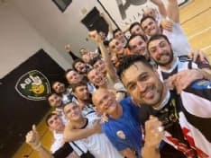 CASTELLAMONTE - Calcio a 5, Serie C1: i bianconeri vincono il campionato e volano in B - FOTO