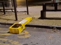 SAN MAURIZIO CANAVESE - Ruba il defibrillatore in piazza e lo rivende per 90 euro a Porta Palazzo: preso dai carabinieri di Ciriè