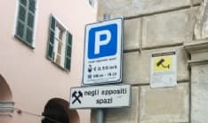 RIVAROLO - Si parcheggia in centro senza pagare la zona blu