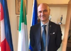 LEINI - Il sindaco: «Basta con le falsità di chi strumentalizza la scuola»