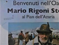 VALPRATO SOANA - Una svastica e la scritta «fascista» rovinano la targa per Mario Rigoni Stern all'Azaria