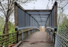 MAPPANO - Ponti inagibili ma qualcuno sposta le transenne e tutti li usano lo stesso...