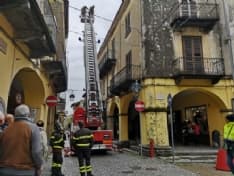 CUORGNE' - Tetto pericolante, cambia la viabilità in centro - FOTO