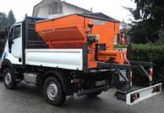 IVREA - Allerta neve: spargisale già in azione in tutta la città