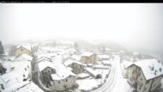 NEVE SUL CANAVESE - Montagne e paesi imbiancati nella notte, pioggia in pianura - FOTO