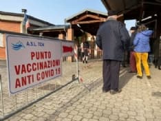CANAVESE - Contro il covid si vaccina anche a Pasqua. Piano dell'Asl To4 per raggiungere i 3600 over 80 che non hanno ricevuto il vaccino