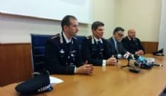 NEONATO MORTO A SETTIMO - Minacce di morte alla madre: il sindaco chiede di abbassare i toni