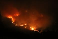 BELMONTE - «La preparazione di Aib e Vigili del fuoco ha salvato case, persone e Santuario»