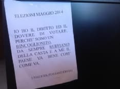 RIVAROLO - Manifesti contro il voto sulle bacheche del Comune