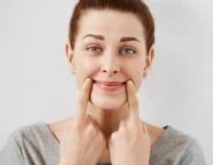 PSICOLOGIA – Sorridere aiuta a vivere meglio