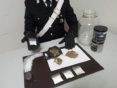 IVREA: I Carabinieri denunciano 4 persone e sequestrano cocaina, hashish e marijuana