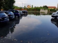 RIVAROLO - Esonda la roggia: acqua alta in corso Indipendenza
