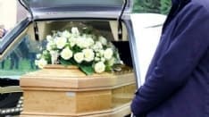 CASELLE - I cortei funebri vanno in contromano, il sindaco li vieta. Multe fino a 500 euro per chi non rispetta l'ordinanza