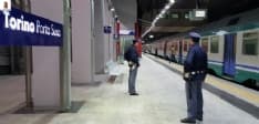 FERROVIA CANAVESANA - Troppi passeggeri sul treno, sale la polizia e fa sgomberare i vagoni per mantenere il distanziamento