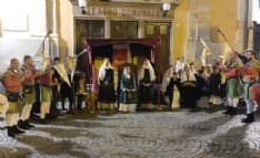 CUORGNE' - Riparte alla grande il Torneo di Maggio: borgo Sant'Anna trionfa nella corsa delle botti - FOTO e VIDEO