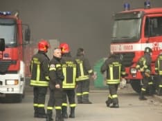 VOLPIANO - Incendio all'Amiat: pronto intervento dei pompieri