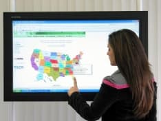 IVREA - Fine restauri in municipio: ora c'è anche il monitor touchscreen