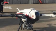 CORONAVIRUS - Il drone dei carabinieri di Volpiano «pattuglia» i parchi di Torino - VIDEO