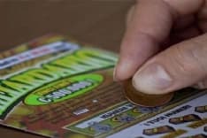 IVREA - Con appena 5 euro ne vince un milione e 400 mila