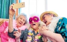 TREND - Granfluencer, i nonni che fanno tendenza