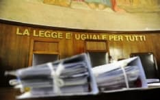 AGLIE' - Pensionata trovata morta in casa di riposo: due infermiere a processo per omicidio colposo