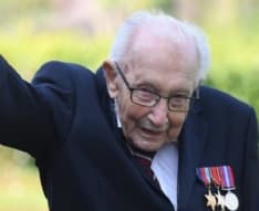 SOLIDARIETÀ - Il cuore grande del capitano Moore