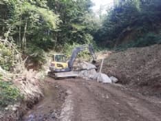 VALLE SACRA - Partiti i lavori per salvare la strada antica per Castellamonte dalle frane - FOTO
