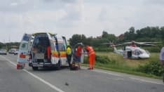 SALASSA - Dramma sulla 460: una donna investita mentre attraversa la strada. E' gravissima - FOTO e VIDEO