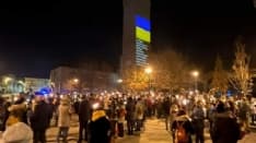 LEINI - La fiaccolata per l'Ucraina ha unito la città sotto l'unica bandiera possibile, quella della pace - FOTO e VIDEO