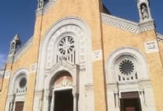 LEINI' - «In questa chiesa rubano e lo fanno abitualmente»: il parroco mette in guardia i fedeli