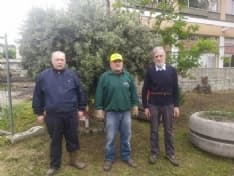 CASTELLAMONTE - Alpini al lavoro per riaprire l'orto scolastico - FOTO