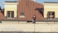 CUORGNE' - A sorpresa un concerto di violino inaugura la nuova balconata della biblioteca - VIDEO