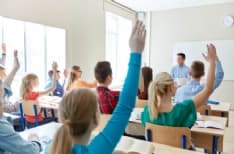 LEINI - Scuola media al Cubo ma solo provvisoriamente