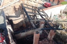 STRAMBINO - Pasqua di lavoro per i vigili del fuoco: incendio devasta un cascinale - FOTO