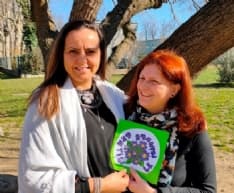 IVREA - Elisabetta Opasich e Cinzia de Nigro della scuola primaria Olivetti «insegnanti per la Gentilezza»