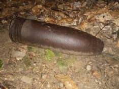 PRATIGLIONE - Gli Aib trovano un ordigno della guerra mondiale mentre spengono un incendio - FOTO