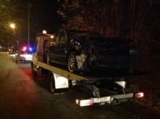 OZEGNA - Un altro incidente alla rotonda: l'autista scappa - VIDEO